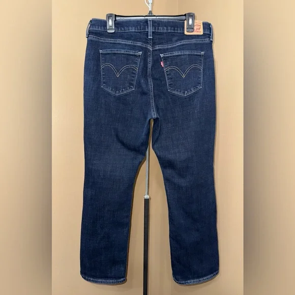 LEVI’S Women’s Classic Bootcut Indigo Denim Jeans. Size 16W. Great Jeans! - Picture 4 of 9
